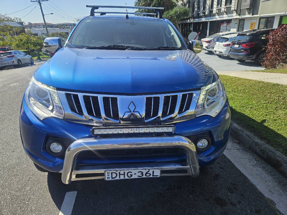 2015 Mitsubishi Triton Exceed easy finance 2.jpg